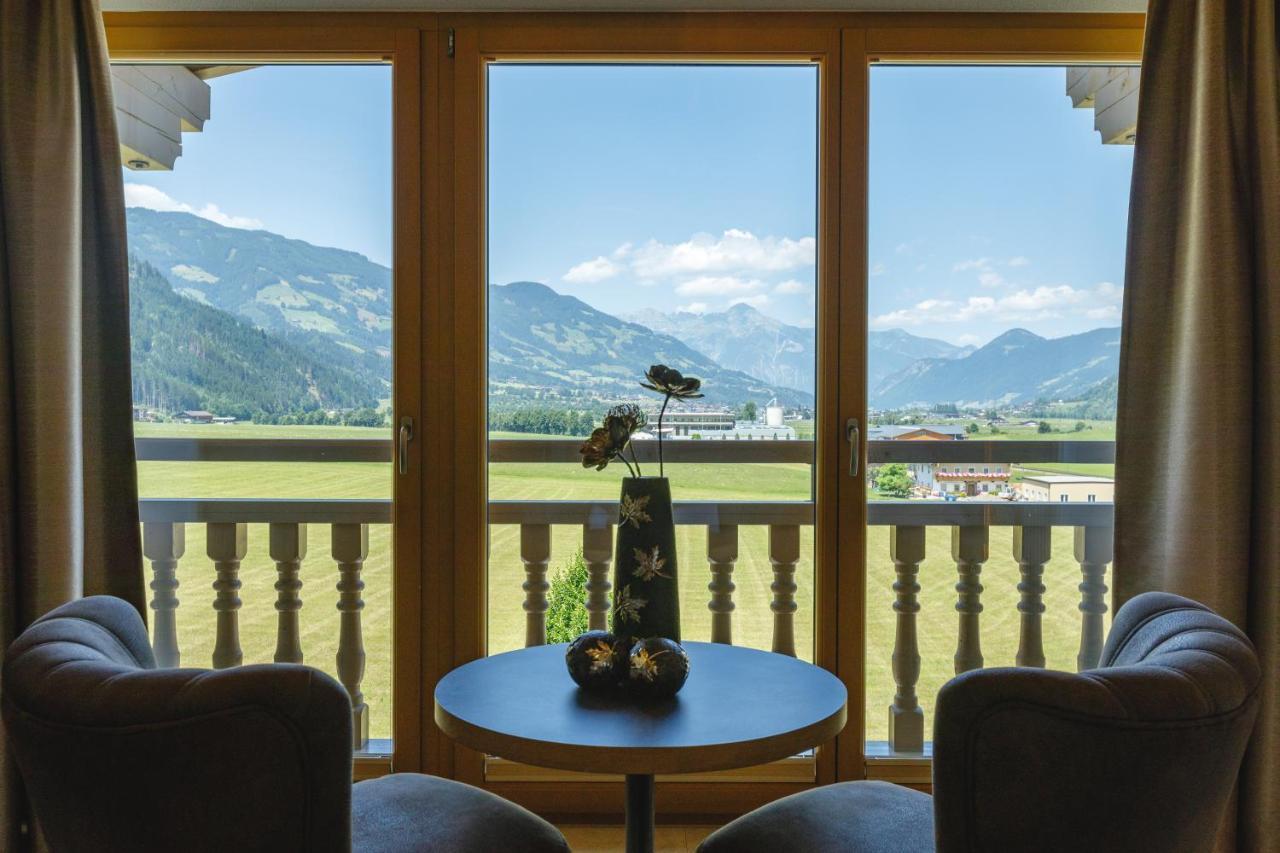 Hin&Weg Das Aparthotel Ried im Zillertal Ngoại thất bức ảnh