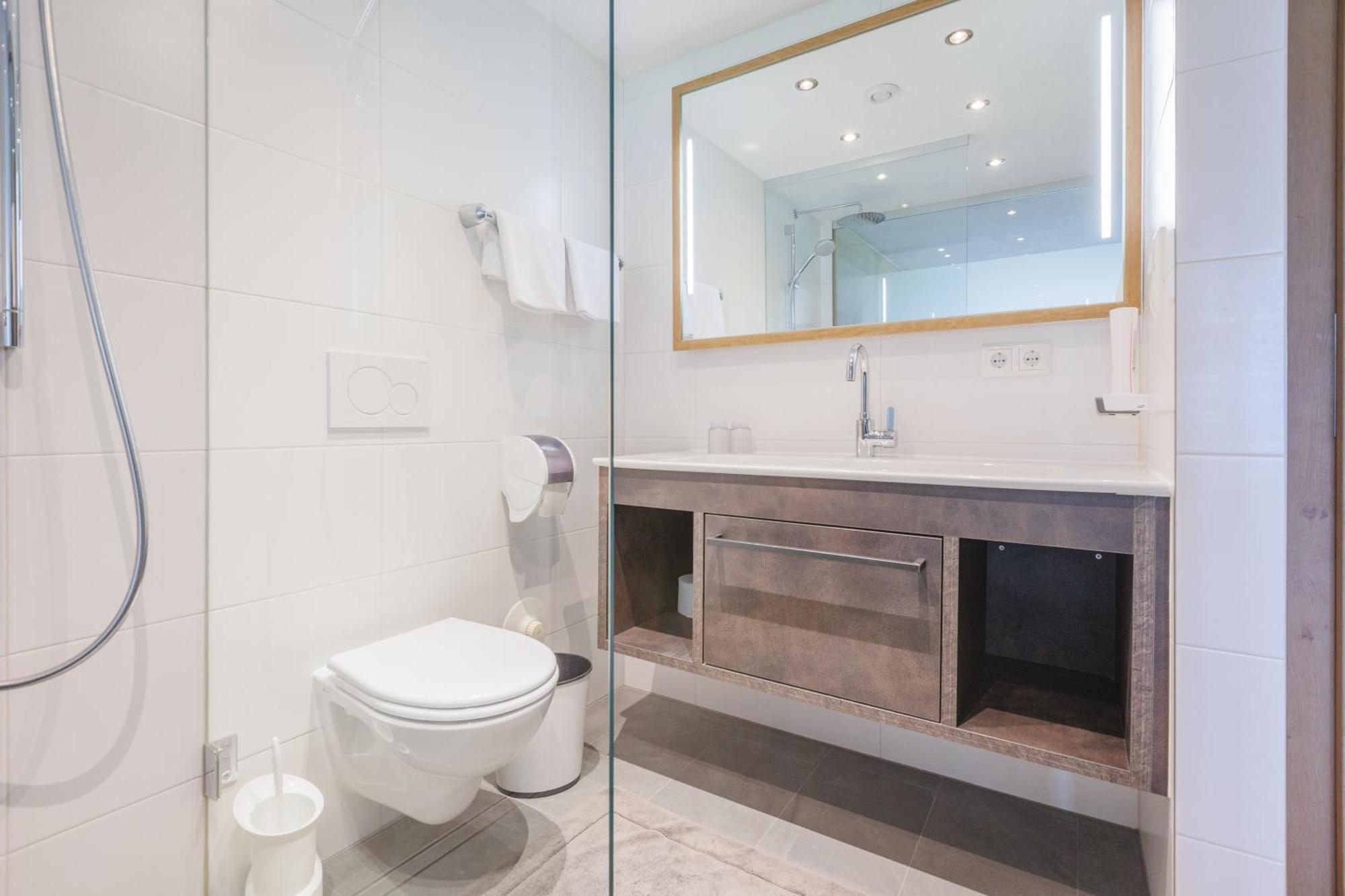 Hin&Weg Das Aparthotel Ried im Zillertal Ngoại thất bức ảnh