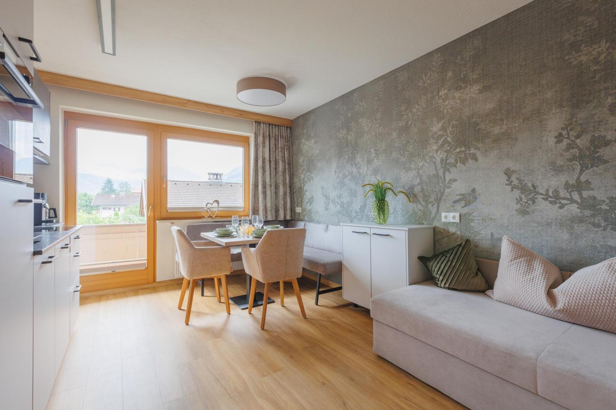 Hin&Weg Das Aparthotel Ried im Zillertal Ngoại thất bức ảnh