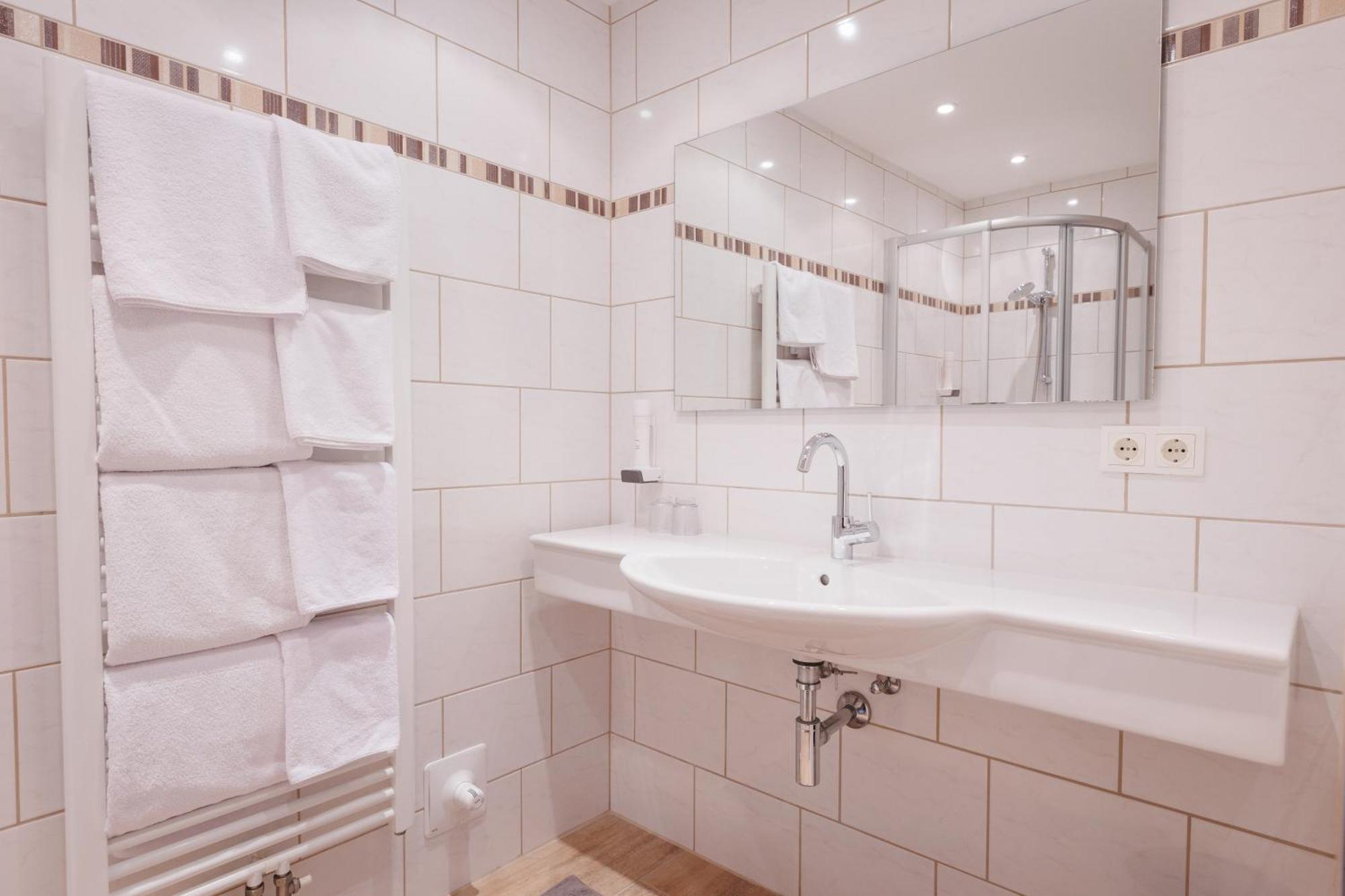 Hin&Weg Das Aparthotel Ried im Zillertal Ngoại thất bức ảnh